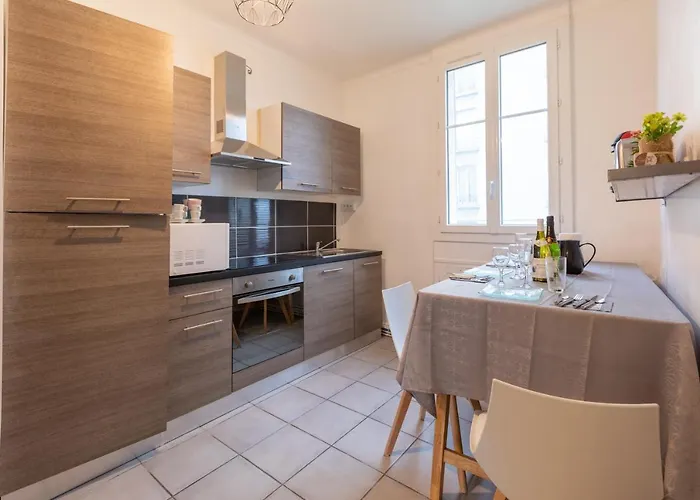 Gare Tgv Et Proche Centre *